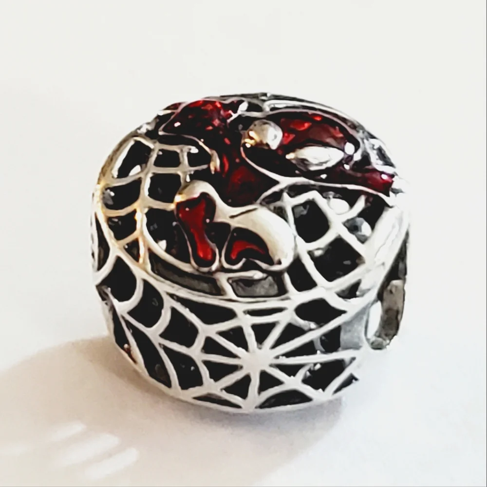 Authentic NEW Pandora Marvel Spider-Man Soaring City Charm S925ALE - Picture 3 of 10
